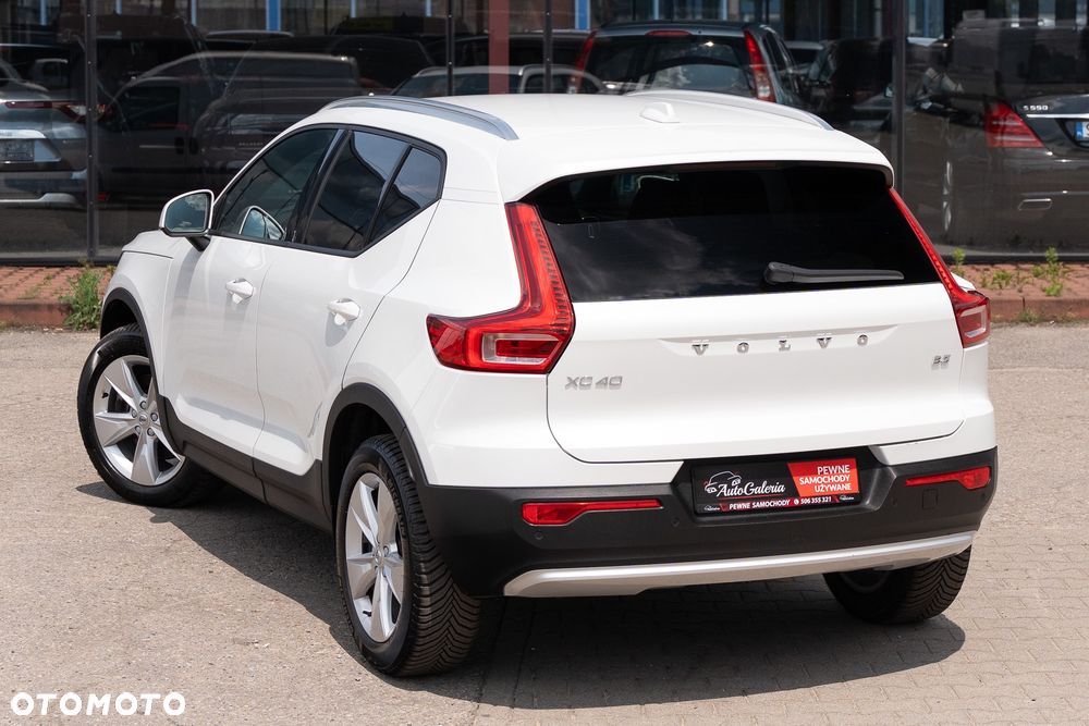 Volvo XC 40 B3 B DKG Plus Bright - 12