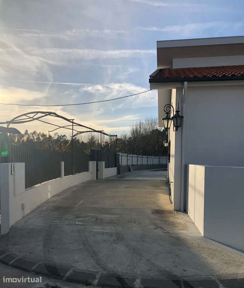 Fração de Moradia T3 pronta a habitar em Santa Maria da Feira - Grande imagem: 3/16