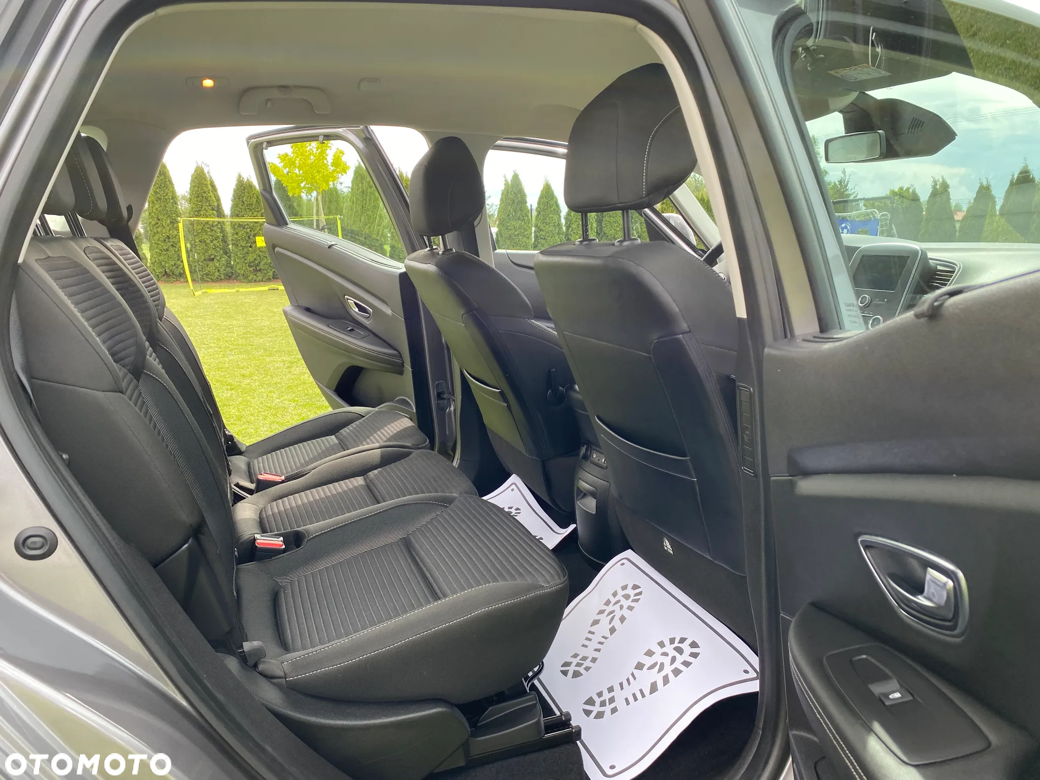 Renault Scenic - 8