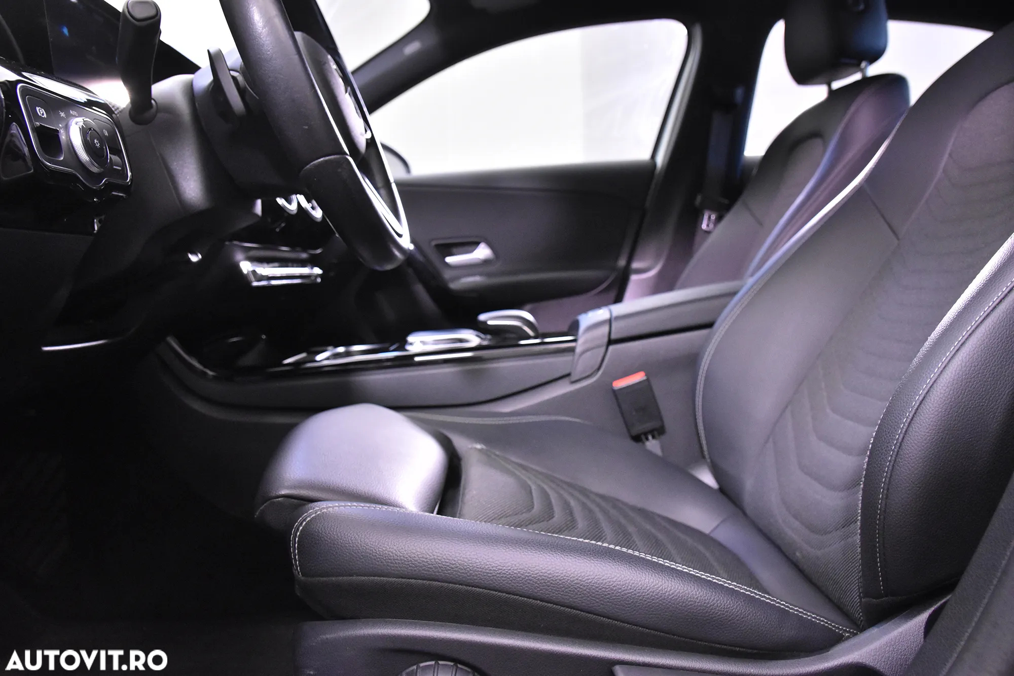 Mercedes-Benz A 200 d 4Matic 8G-DCT - 22