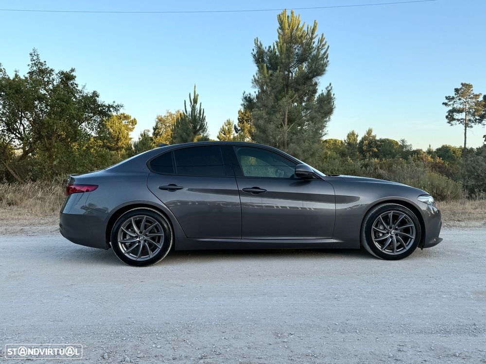 Alfa Romeo Giulia 2.2 D Super AT8 - 6