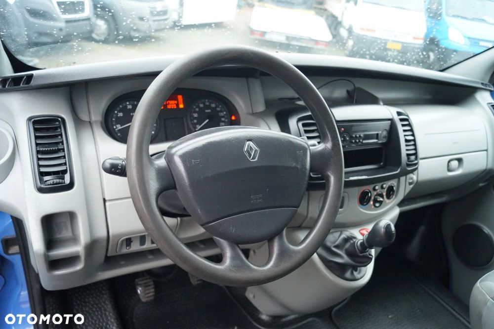 Renault Trafic - 17