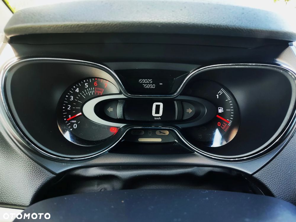 Renault Captur - 25