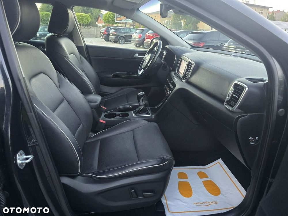 Kia Sportage - 12