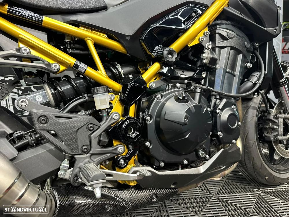 Kawasaki Z 900 - 8