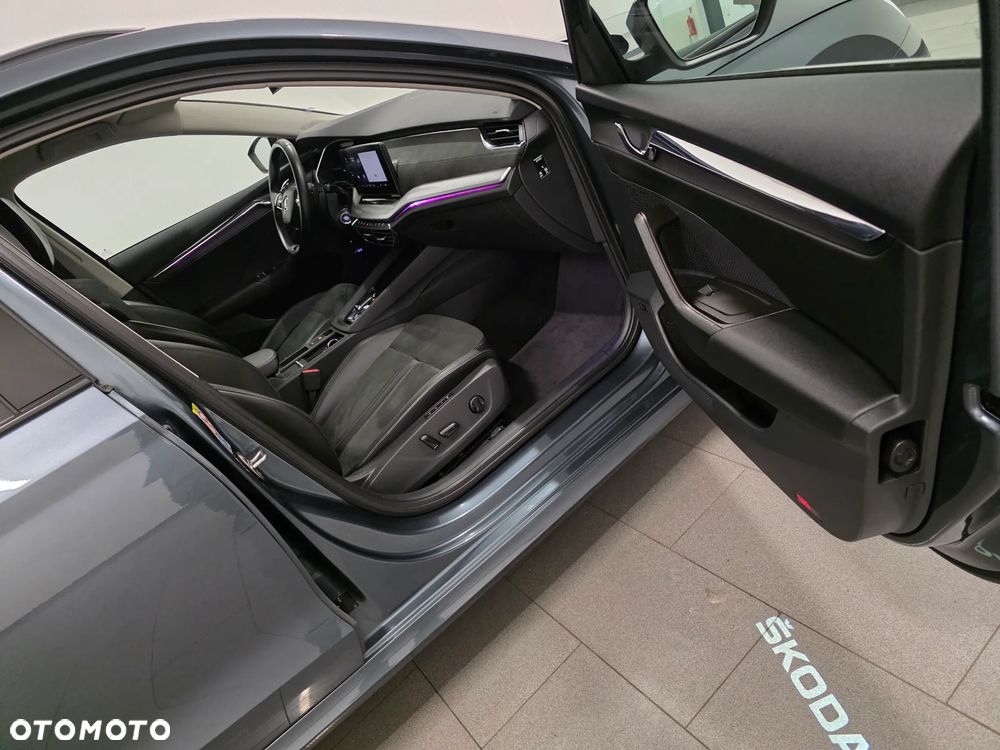 Skoda Octavia 2.0 TDI DSG Exclusive Plus - 31