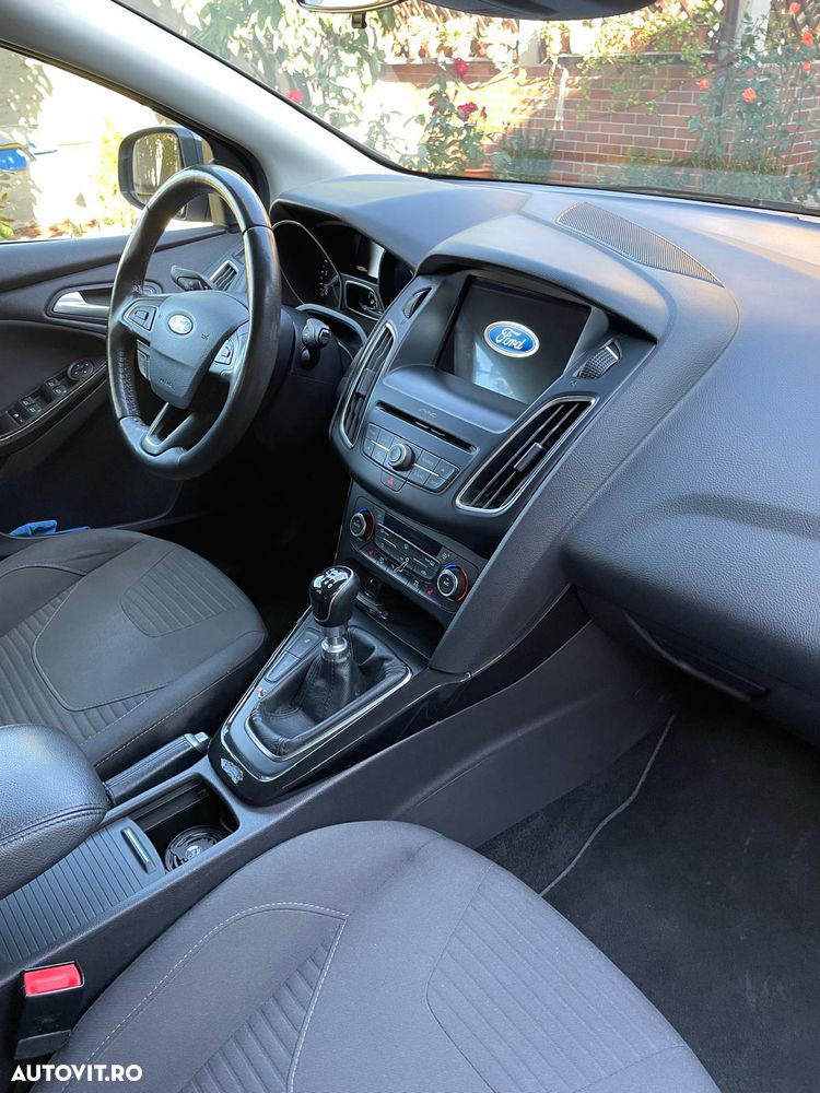 Ford Focus 1.5 TDCi Titanium - 6