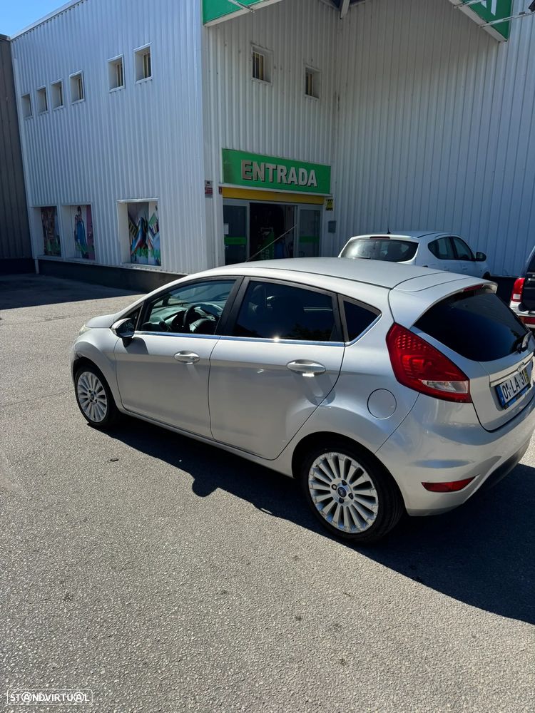 Ford Fiesta 1.25 Techno - 4