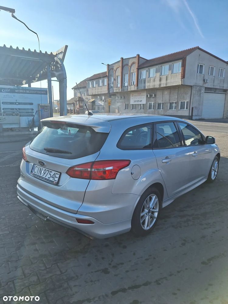 Ford Focus 1.6 Trend - 19