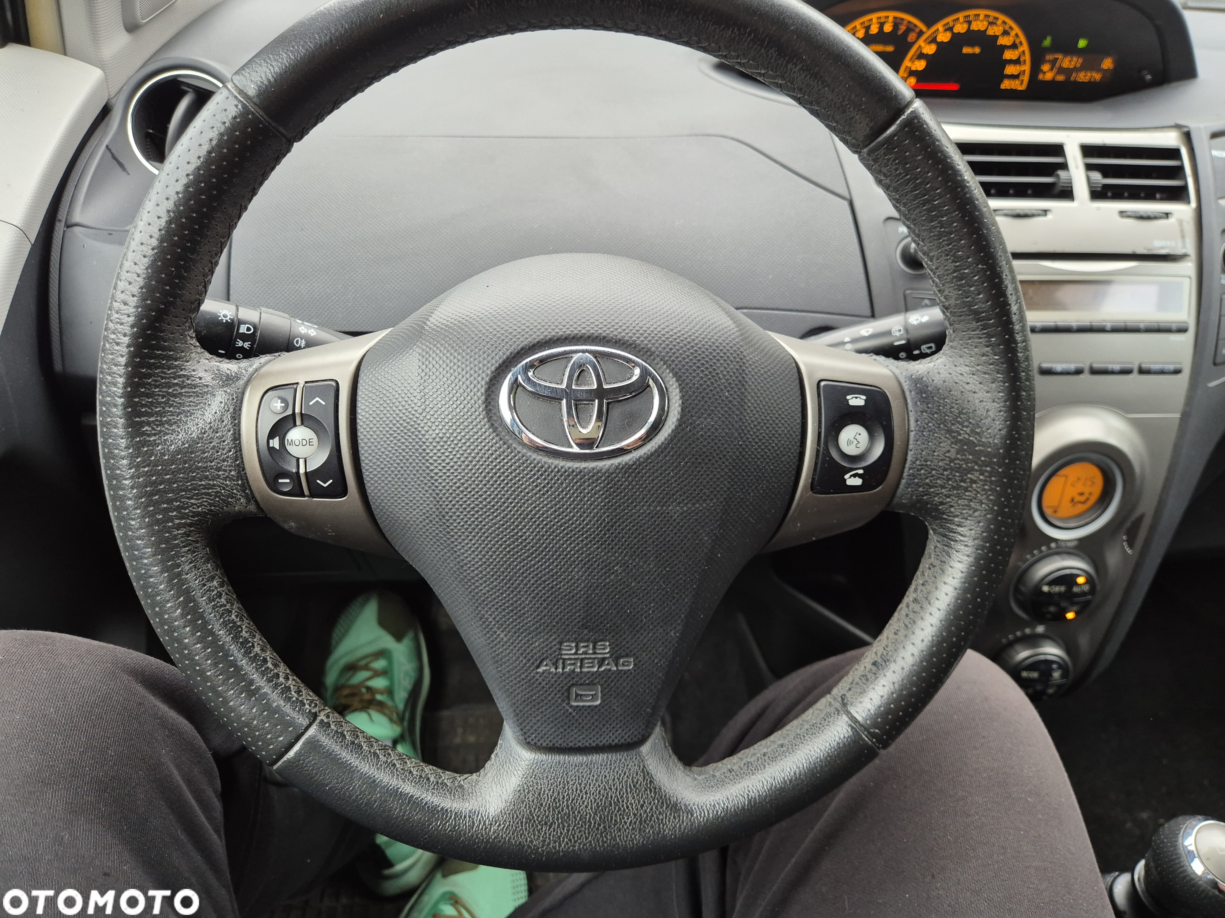 Toyota Yaris - 21