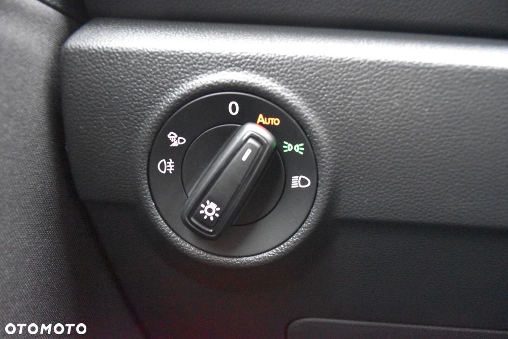 Volkswagen T-Roc 1.5 TSI Life - 25