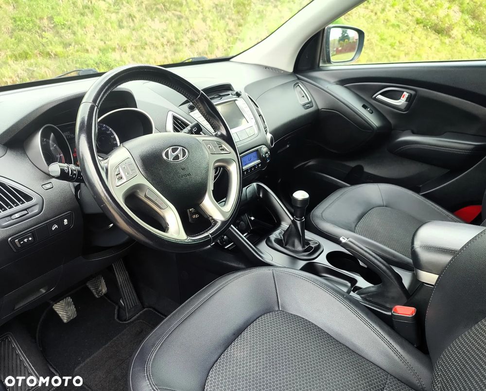 Hyundai ix35 2.0 2WD Style - 19