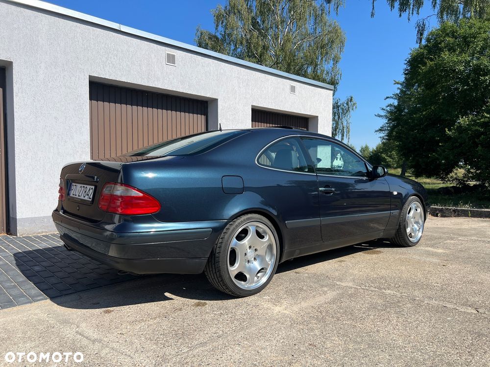 Mercedes-Benz CLK - 3