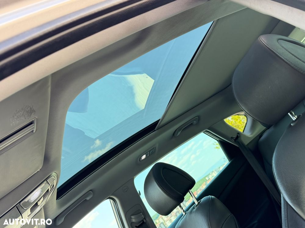 Hyundai Tucson 2.0 CRDI 4WD 8AT Premium - 8