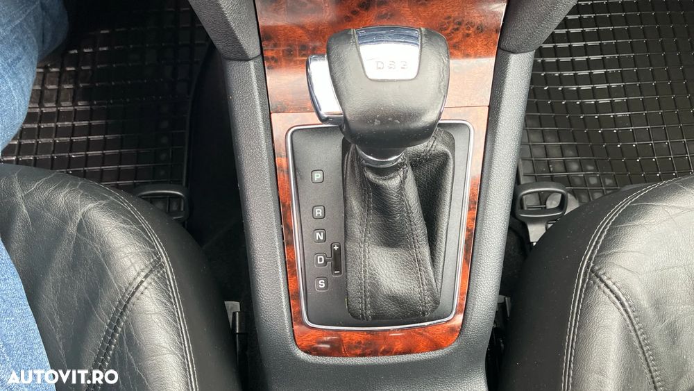 Skoda Octavia 1.4 TSI Ambiente DSG - 9