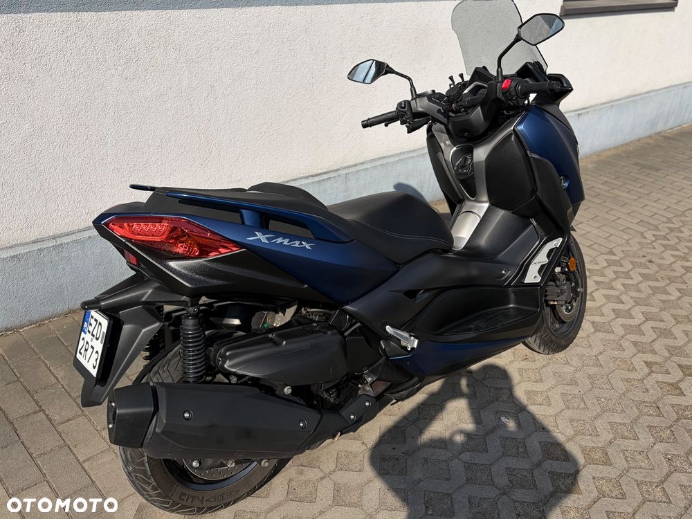 Yamaha X-max - 10