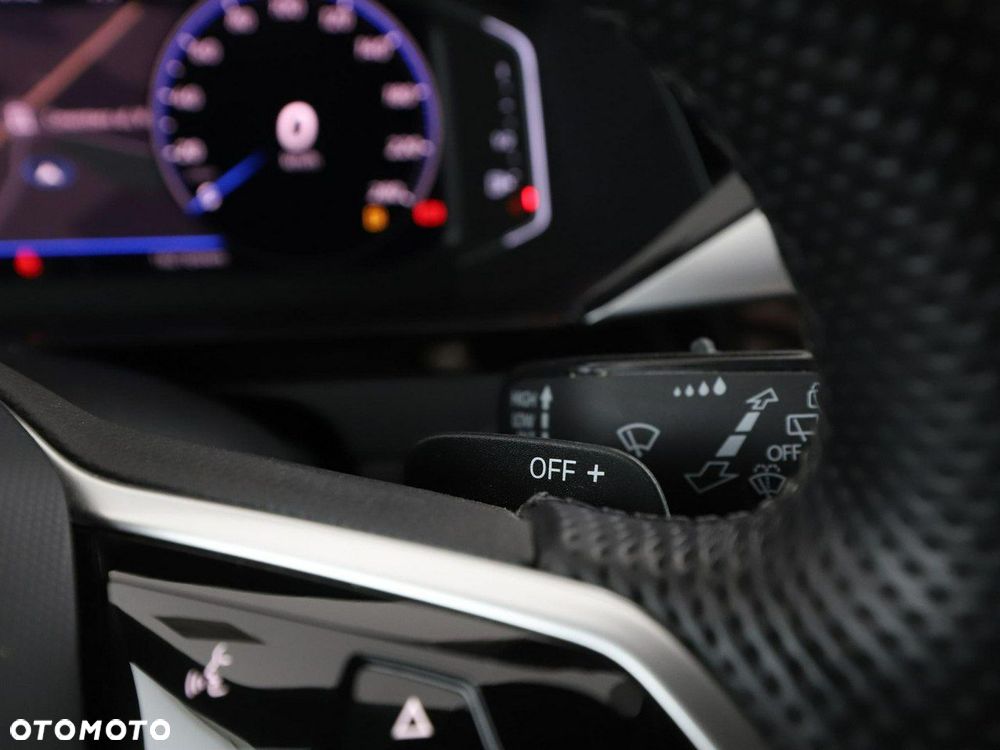 Volkswagen Arteon 2.0 TDI R-Line DSG - 36