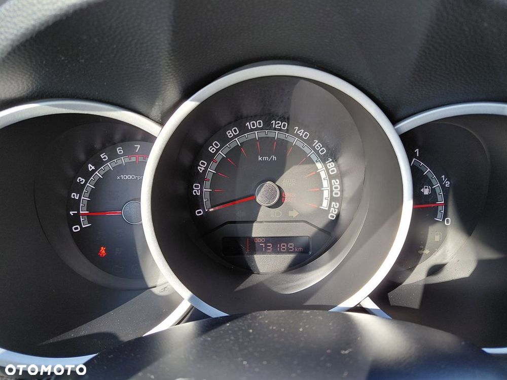 Kia Venga 1.4 M - 14