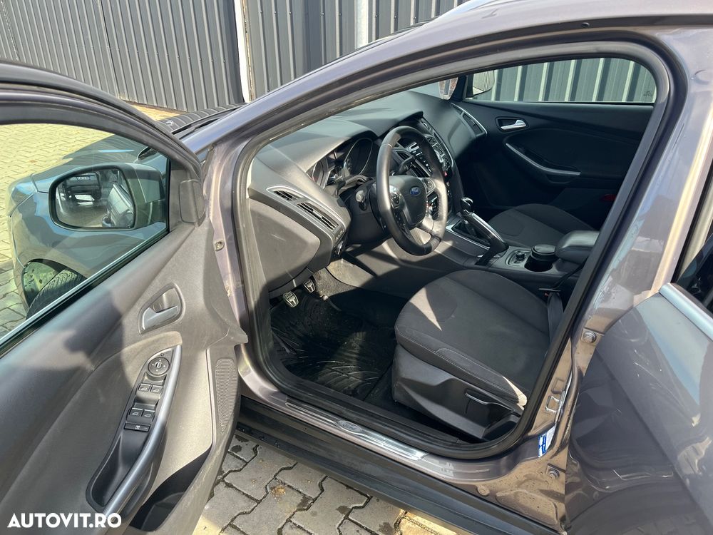 Ford Focus ver-1-6-tdci-dpf-start--stopp--system-titanium - 6