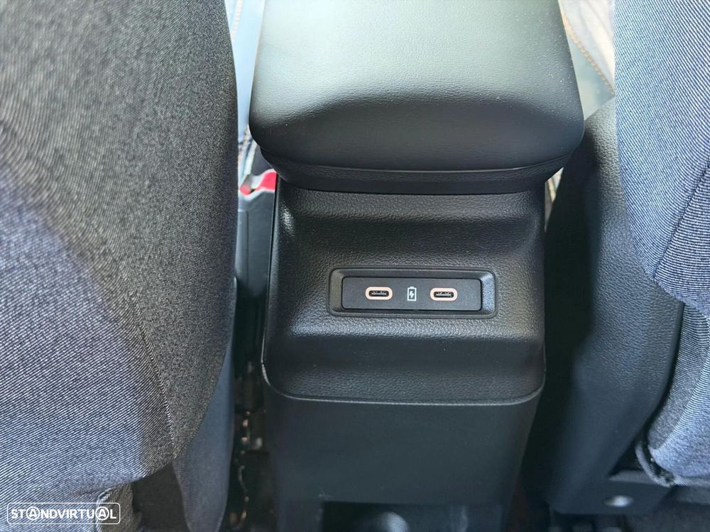 Renault 4 E-Tech 52 kWh Techno Autonomia Conforto - 42