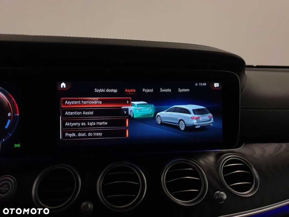 Mercedes-Benz Klasa E 300 de 4Matic 9G-TRONIC AMG Line - 24