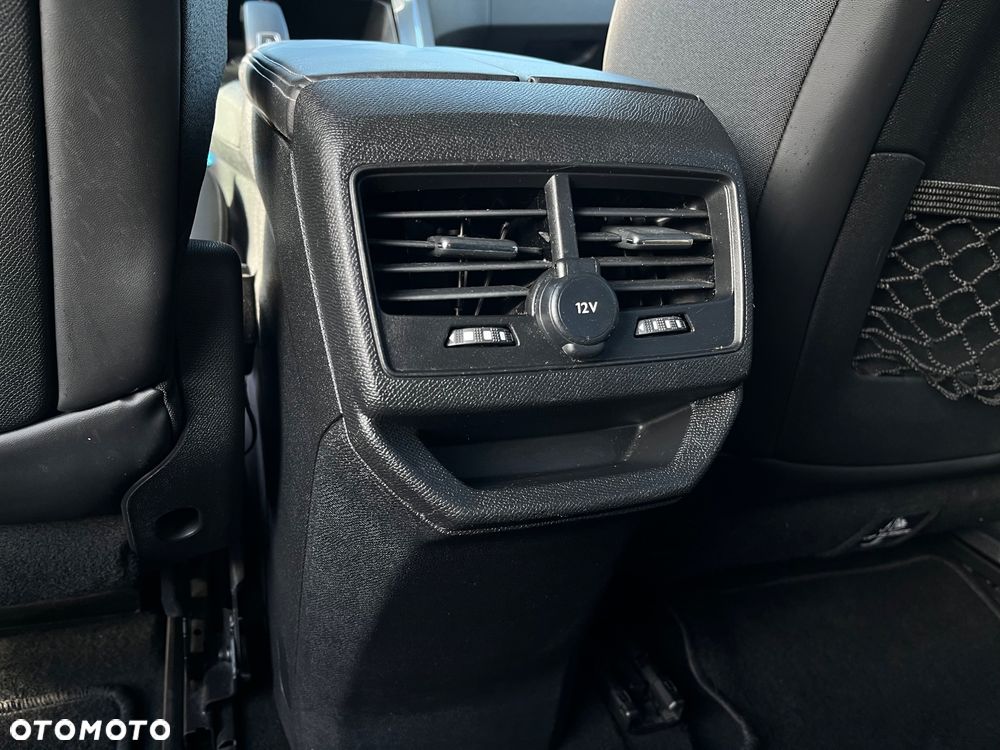 Peugeot 3008 PureTech 130 Stop & Start GPF EAT8 Allure - 28