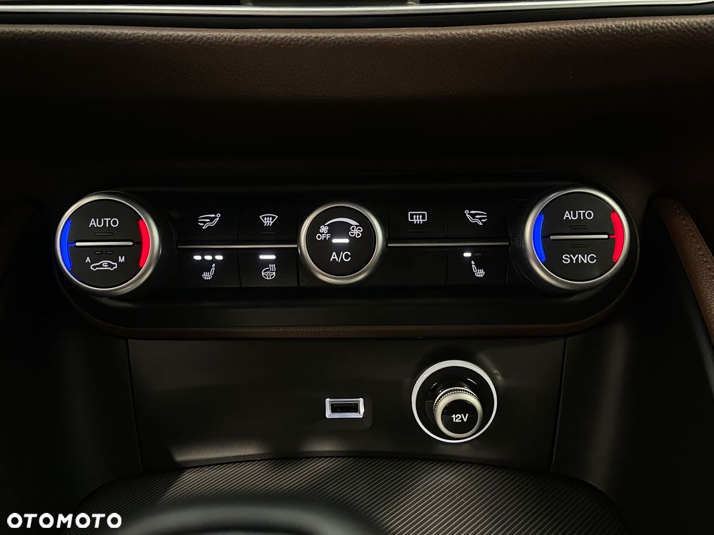 Alfa Romeo Stelvio 2.0 Turbo Sprint Q4 - 21