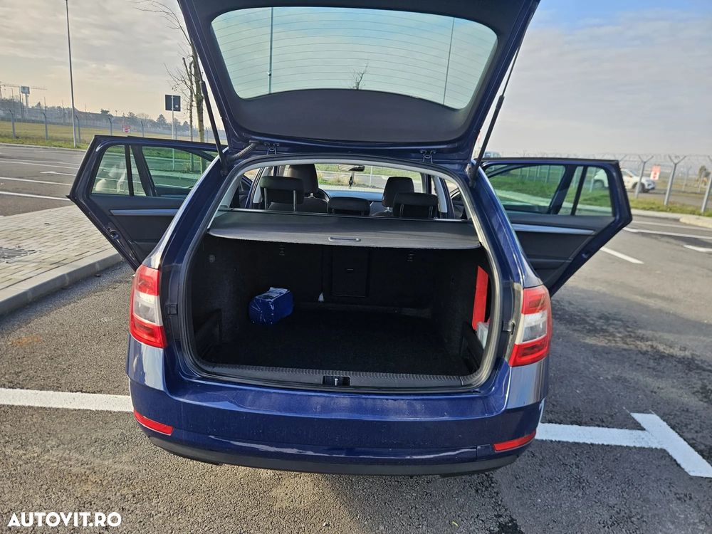 Skoda Octavia 1.6 TDI DSG Style - 7