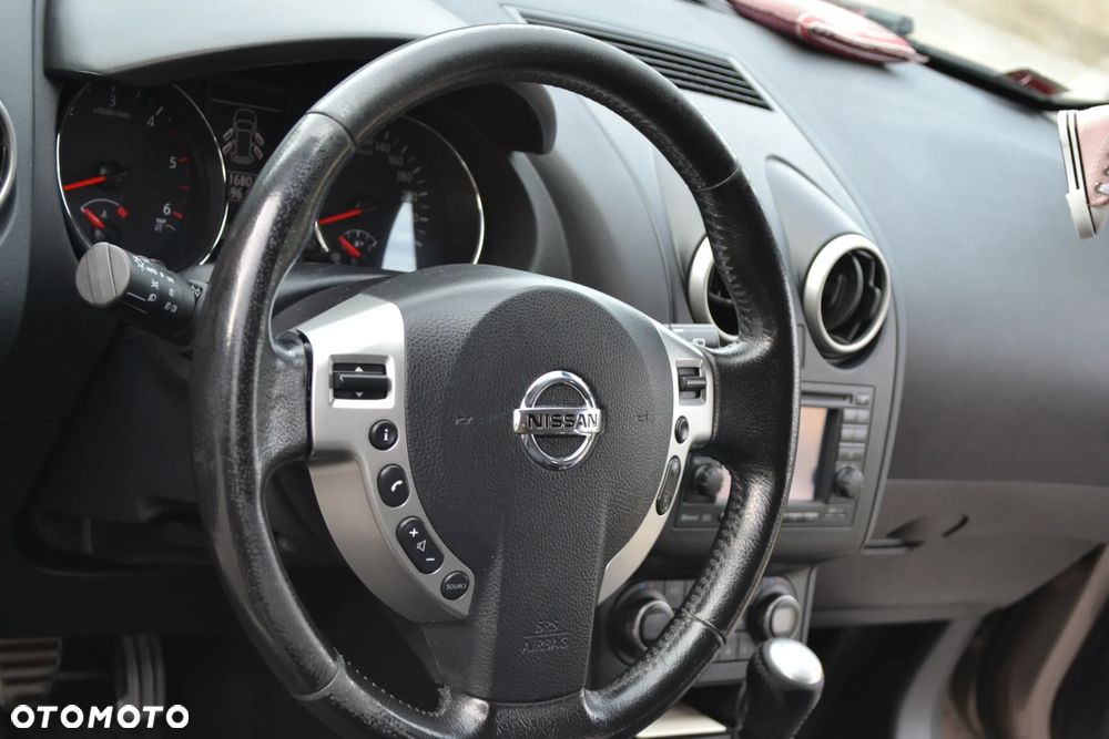 Nissan Qashqai 2.0 dCi Tekna EU5 - 25