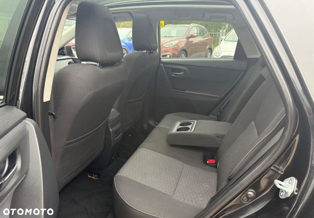 Toyota Auris - 27