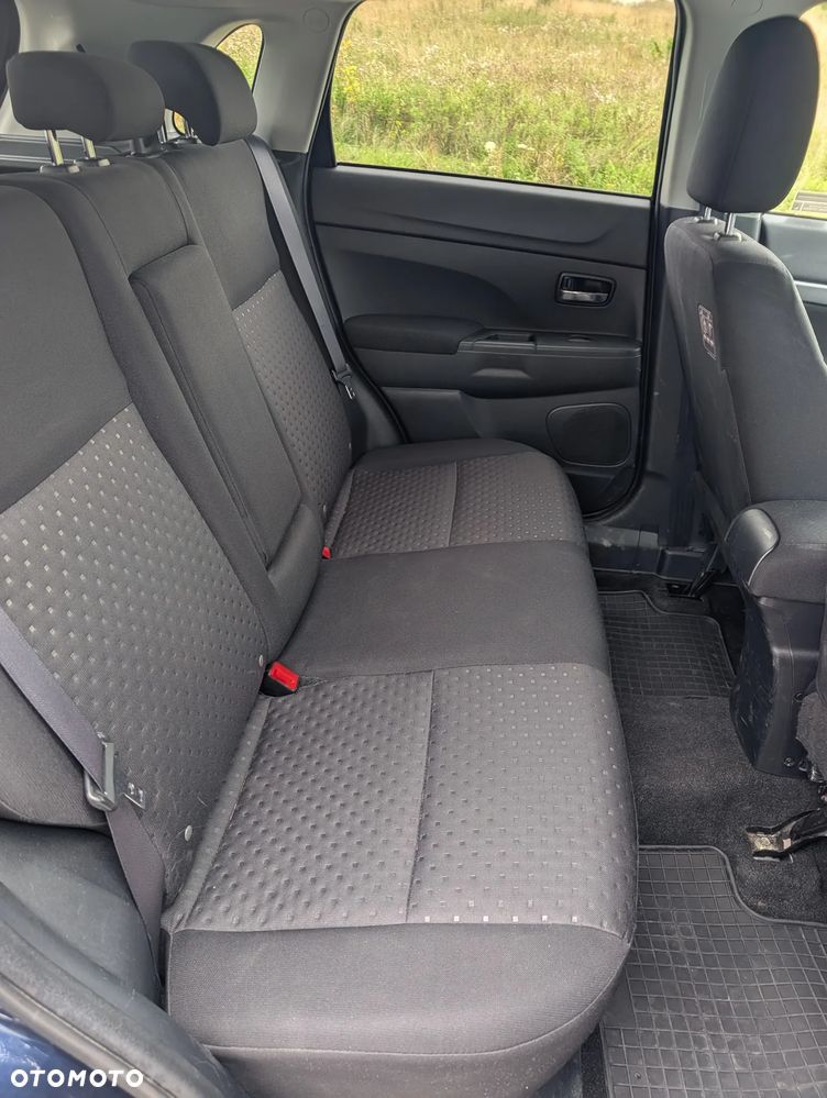 Mitsubishi ASX 1.6 Inform - 12