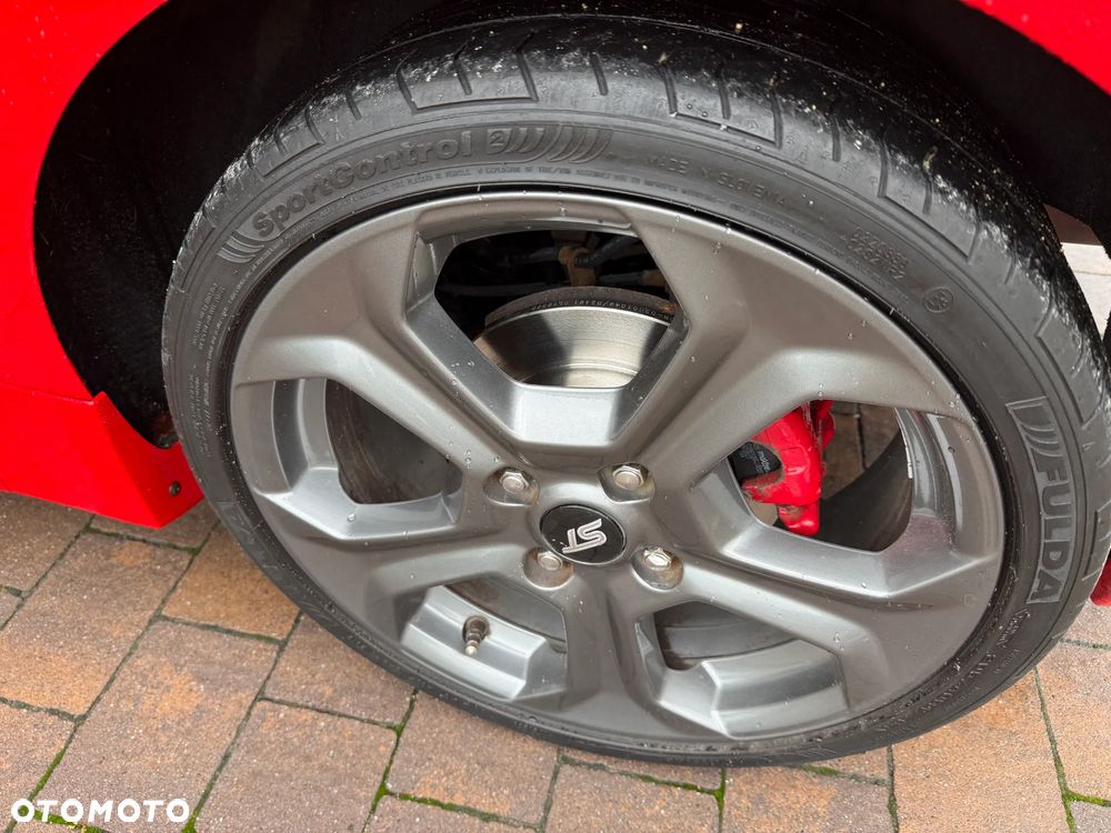 Ford Fiesta 1.6 EcoBoost ST - 23