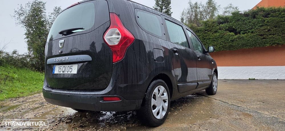 Dacia Lodgy 1.5 dCi Confort+ 7L - 4