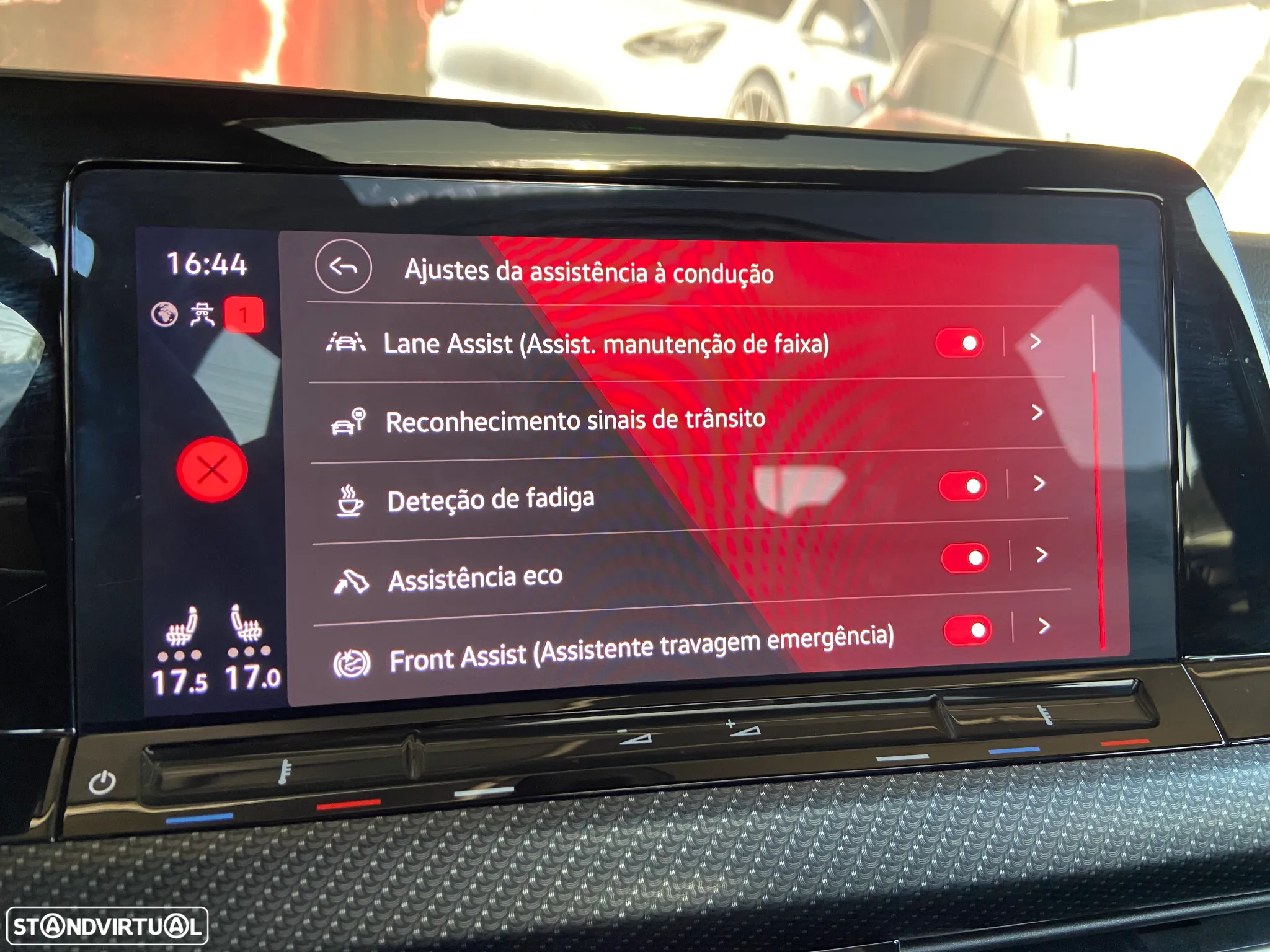 VW Golf 2.0 TSI OPF 4Motion DSG R Performance - 30