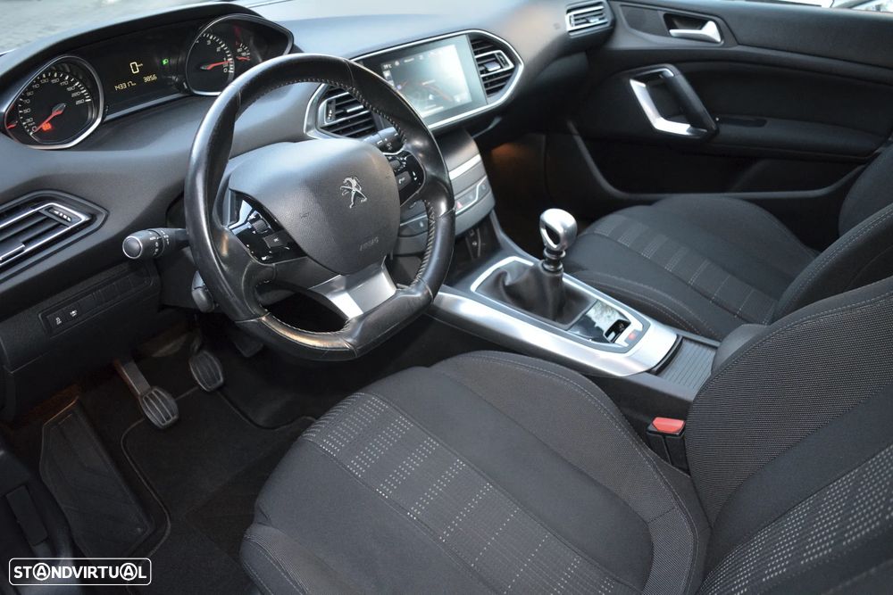 Peugeot 308 - 14