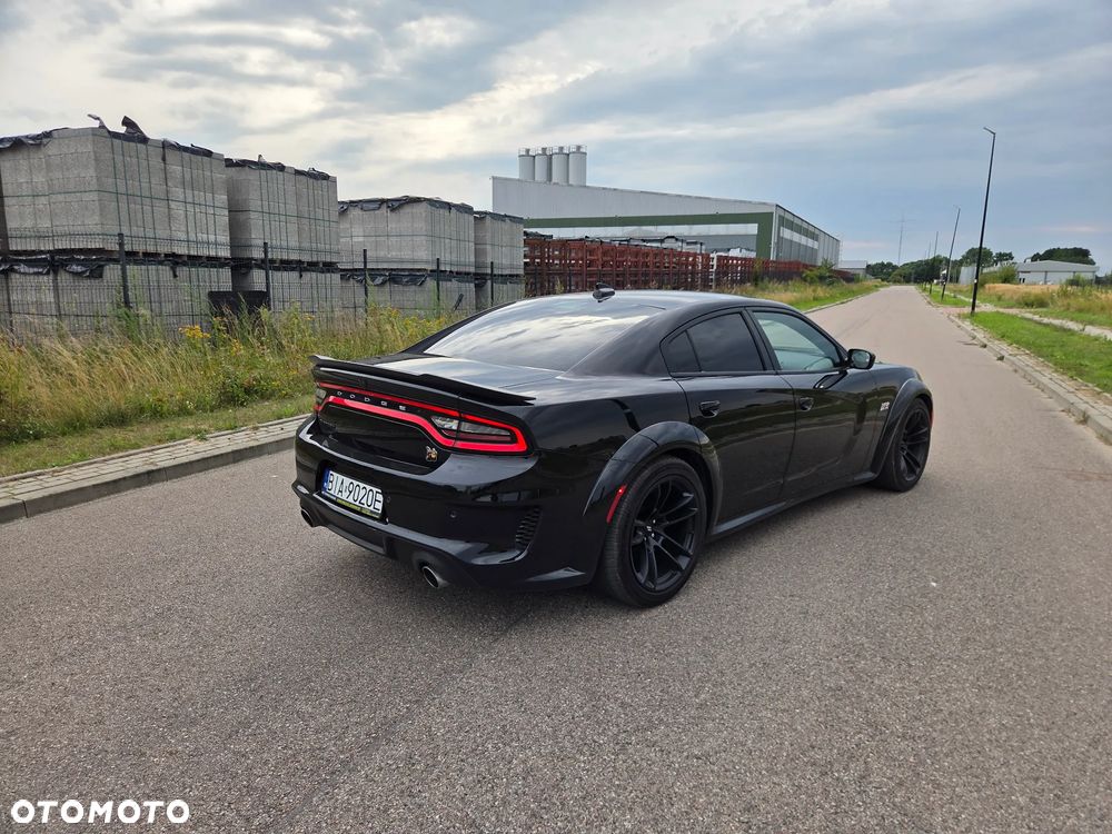 Dodge Charger 6.4 Scat Pack Widebody - 4