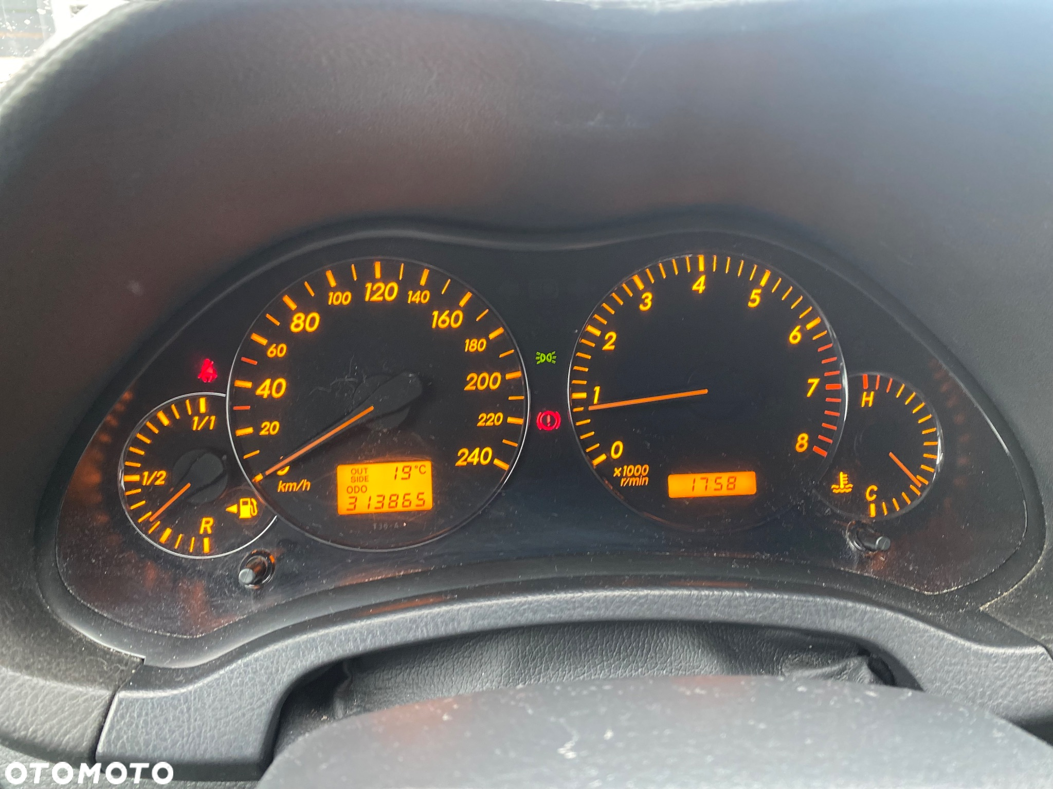 Toyota Avensis 1.8 VVT-i Luna - 3
