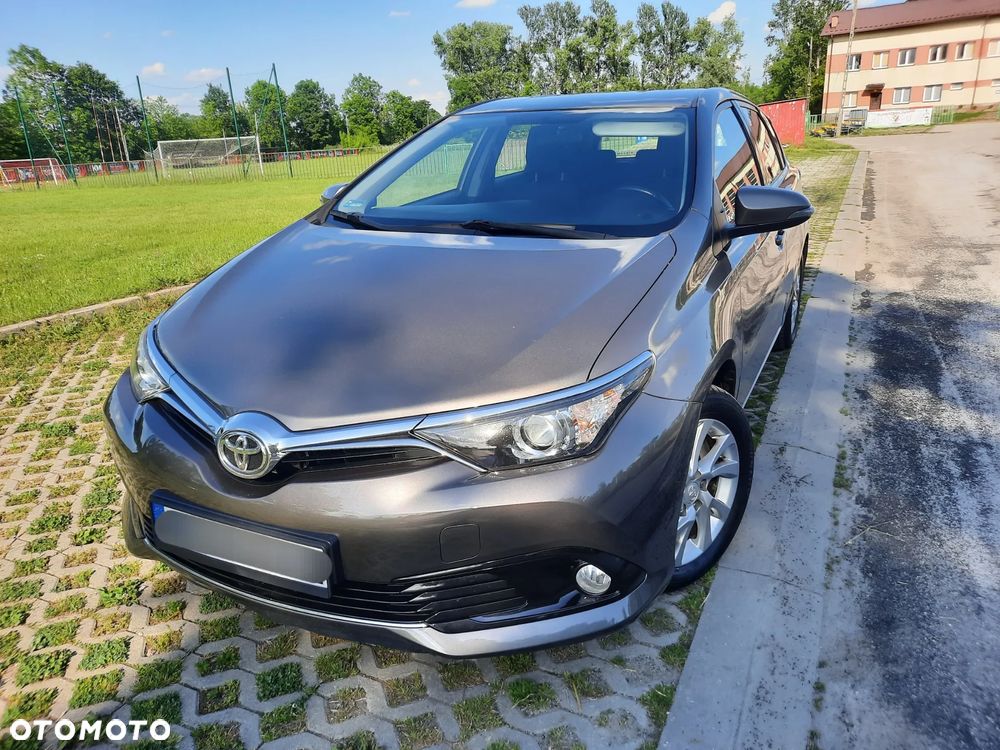 Toyota Auris 1.6 Premium - 29