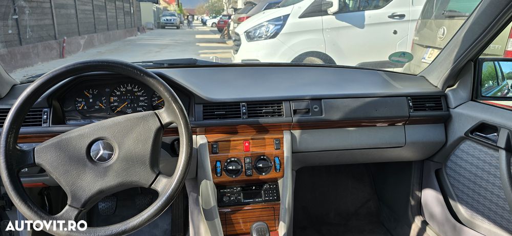 Mercedes-Benz W124 - 7