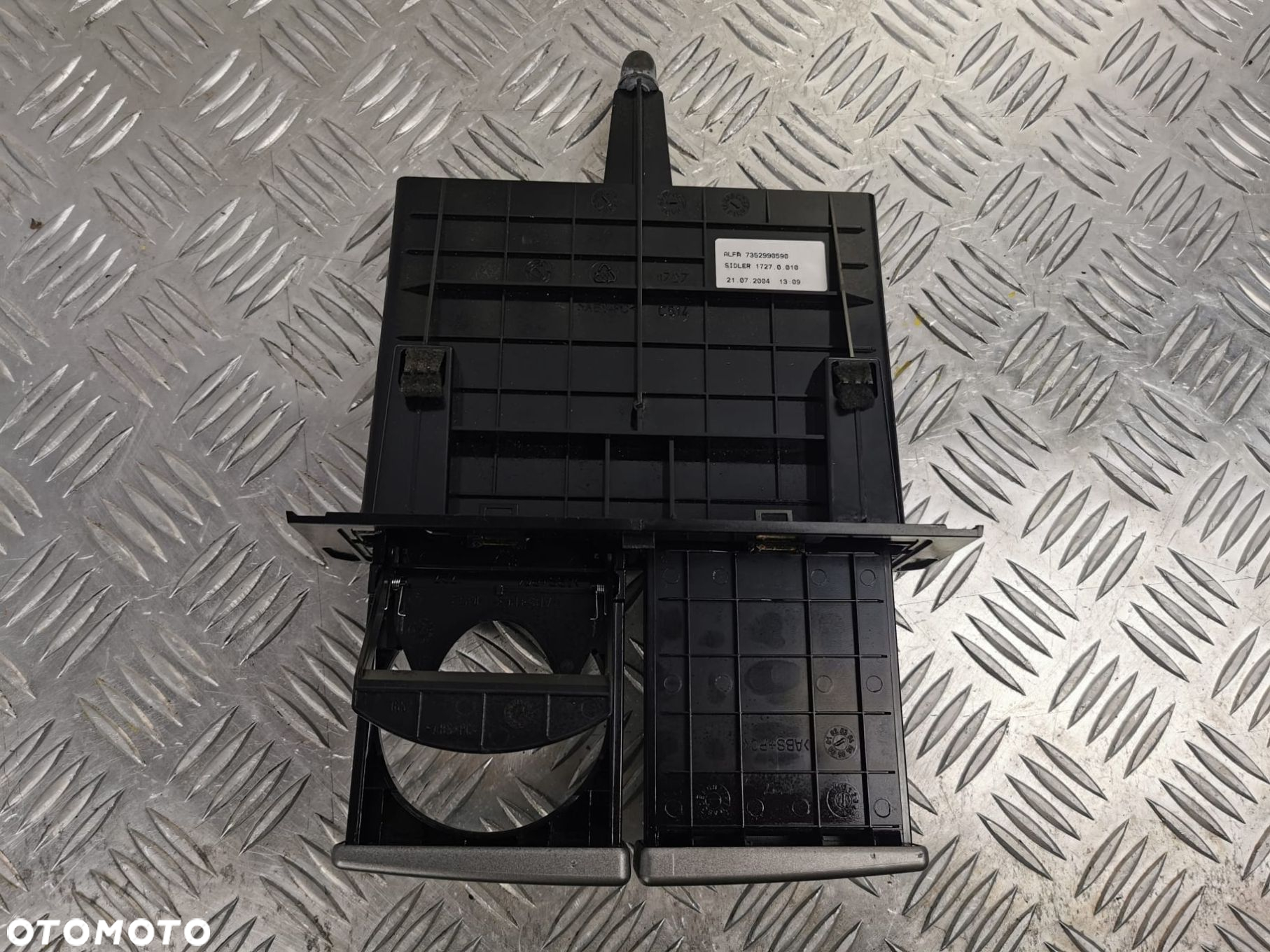 Uchwyt Na Napoje , Cupholder Alfa Romeo 147  7352990590 - 4