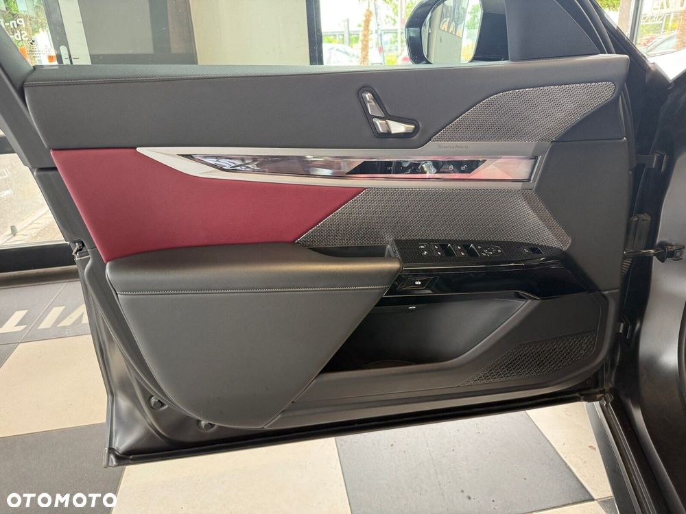 BMW Seria 7 - 21
