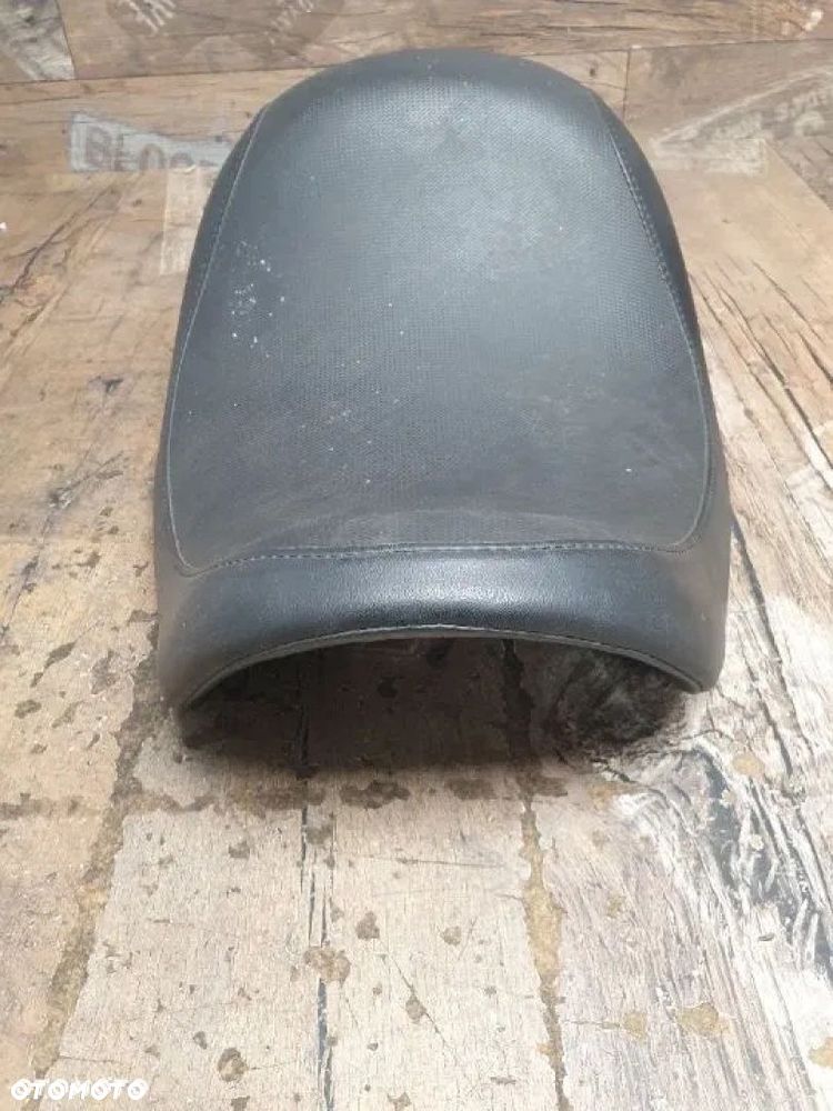 Siedzenie kierowcy Harley Davidson V-rod - 5