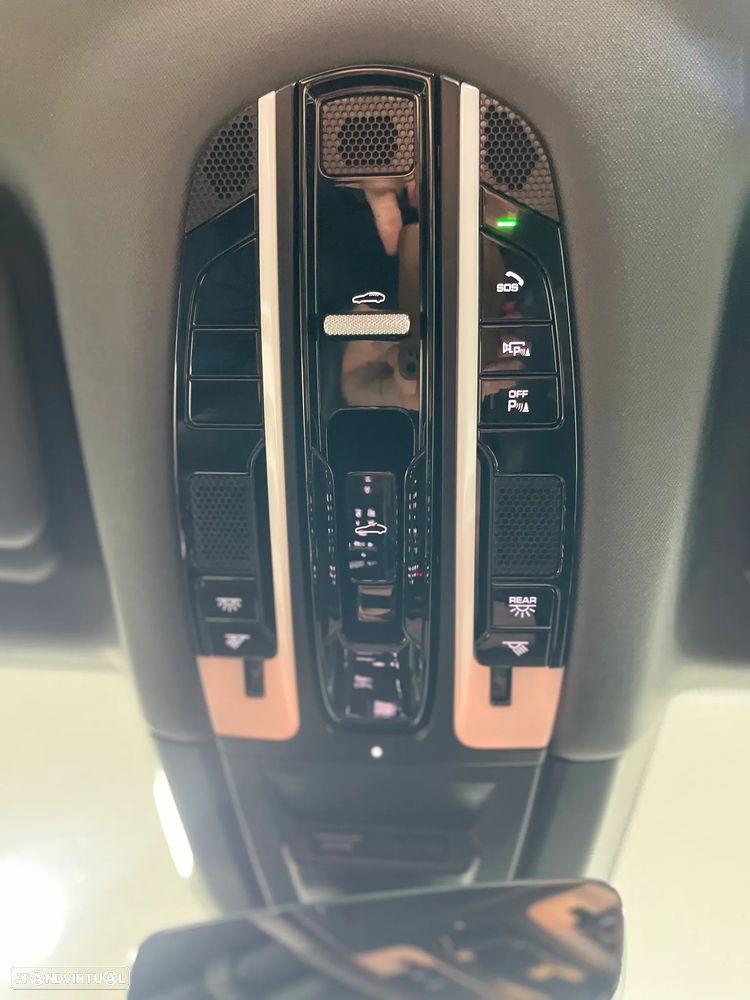 Porsche Cayenne E-Hybrid - 17