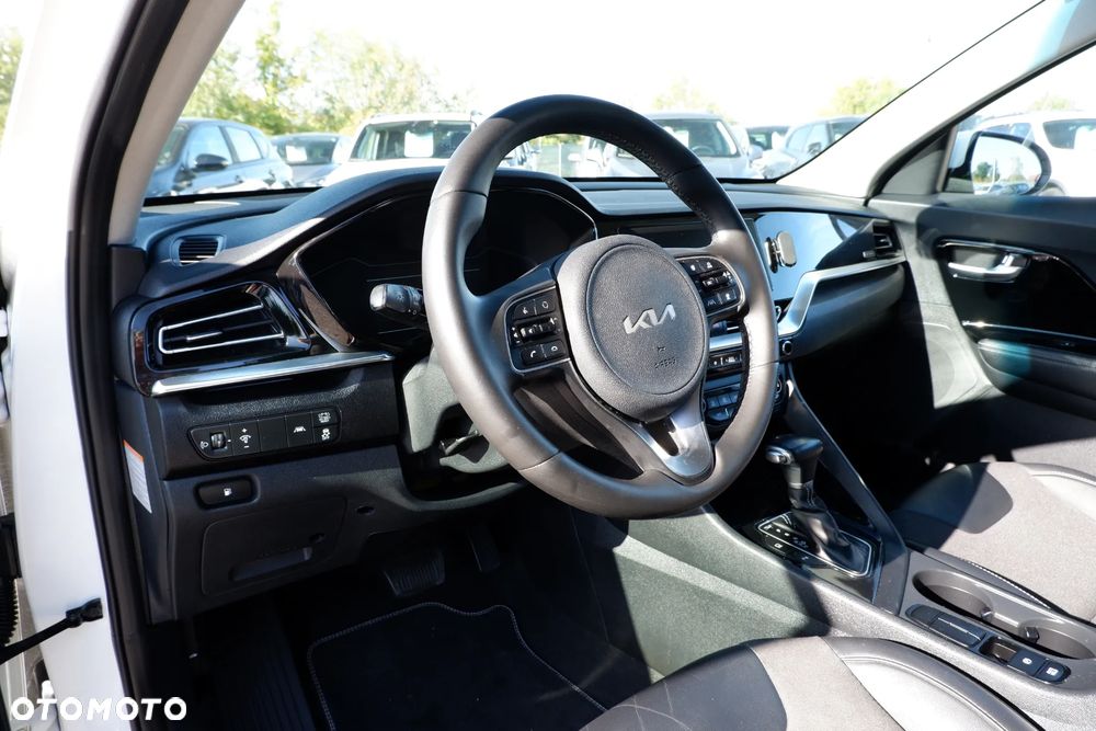 Kia Niro 1.6 GDI Hybrid L Business Line - 23