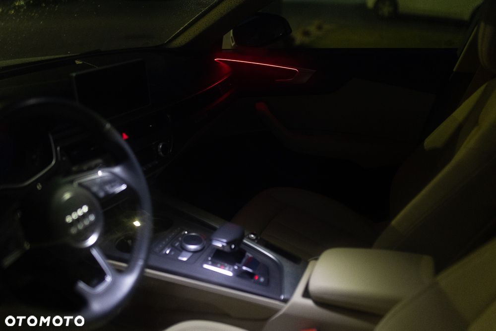 Audi A4 Limousine - 30