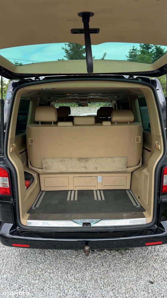 Volkswagen Multivan - 14