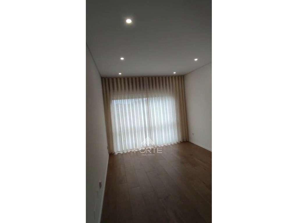 Apartamento T1 renovado no coração do Porto - Grande imagem: 4/8