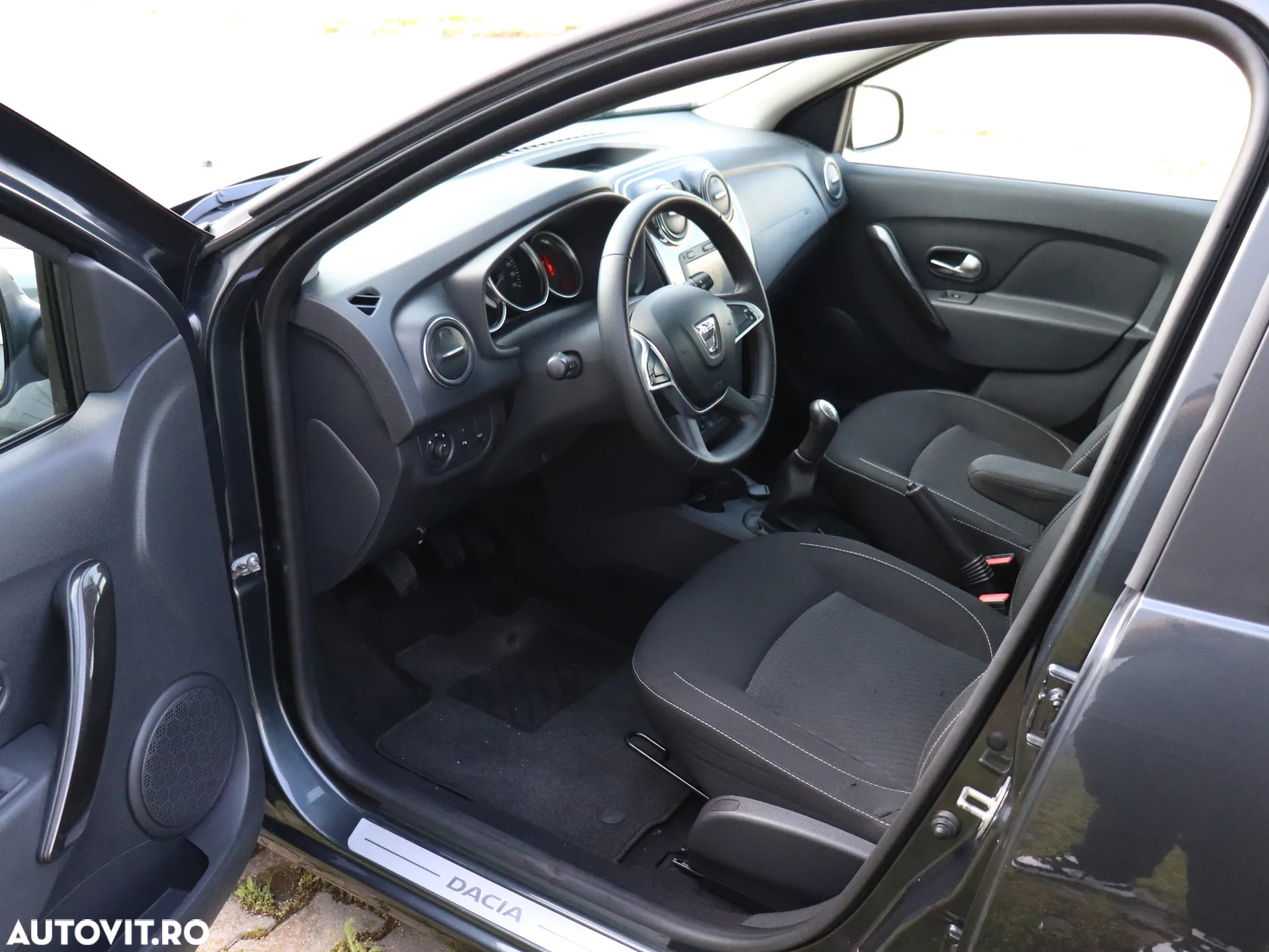 Dacia Logan MCV 0.9 TCe 90 CP Laureate - 3