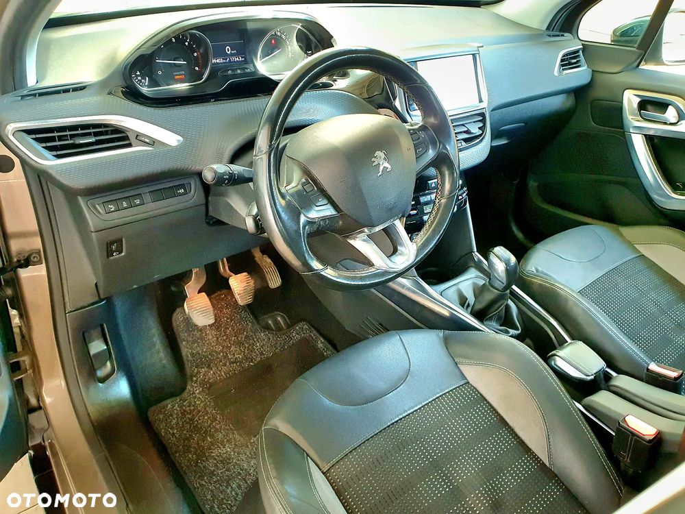 Peugeot 2008 1.6 e-HDi Allure S&S - 8