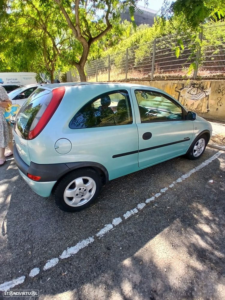 Opel Corsa 1.0 12V City - 1